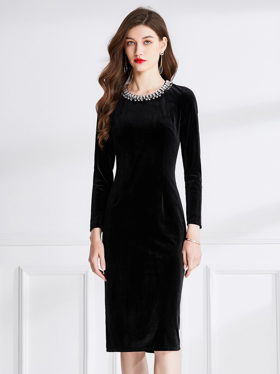 

JC Collection Embellished Detail Long Sleeves Boat Neck Velvet Sheath Dress, Black