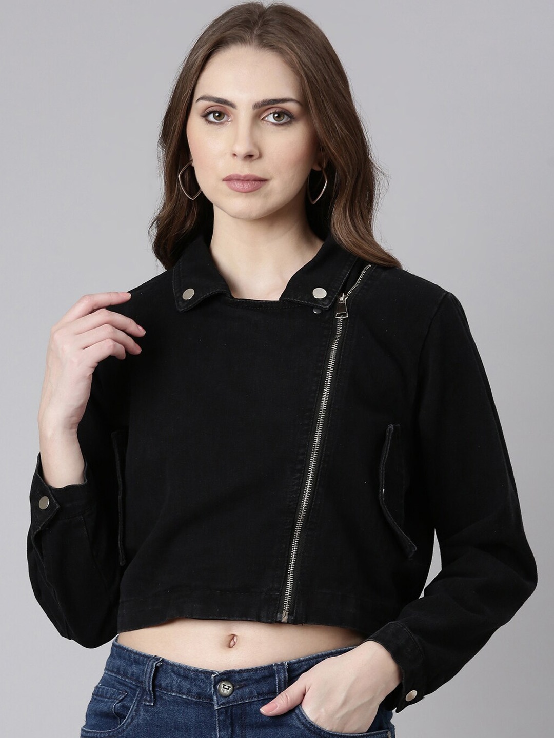 

SHOWOFF Spread Collar Long Sleeve Windcheater Zip Detail Crop Denim Jacket, Black