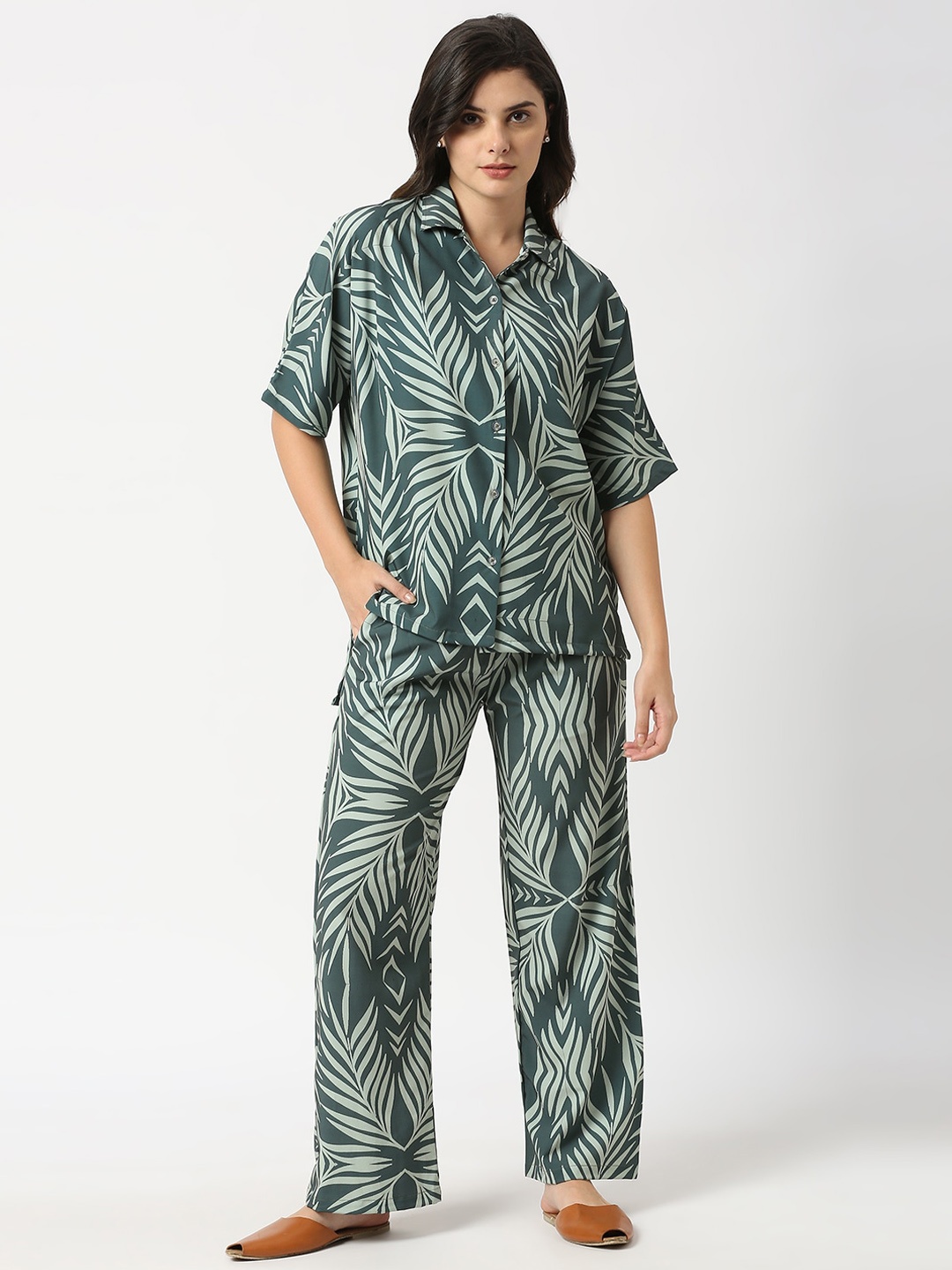 

ANWAIND Olive Green Tropical Printed Shirt With Palazzo Co-Ords