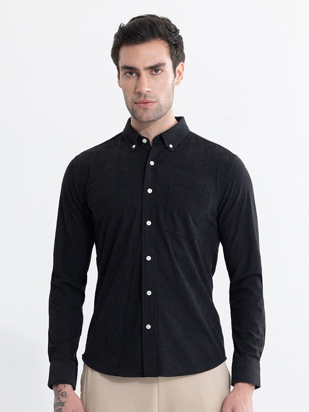 

Snitch Black Classic Slim Fit Button-Down Collar Casual Shirt