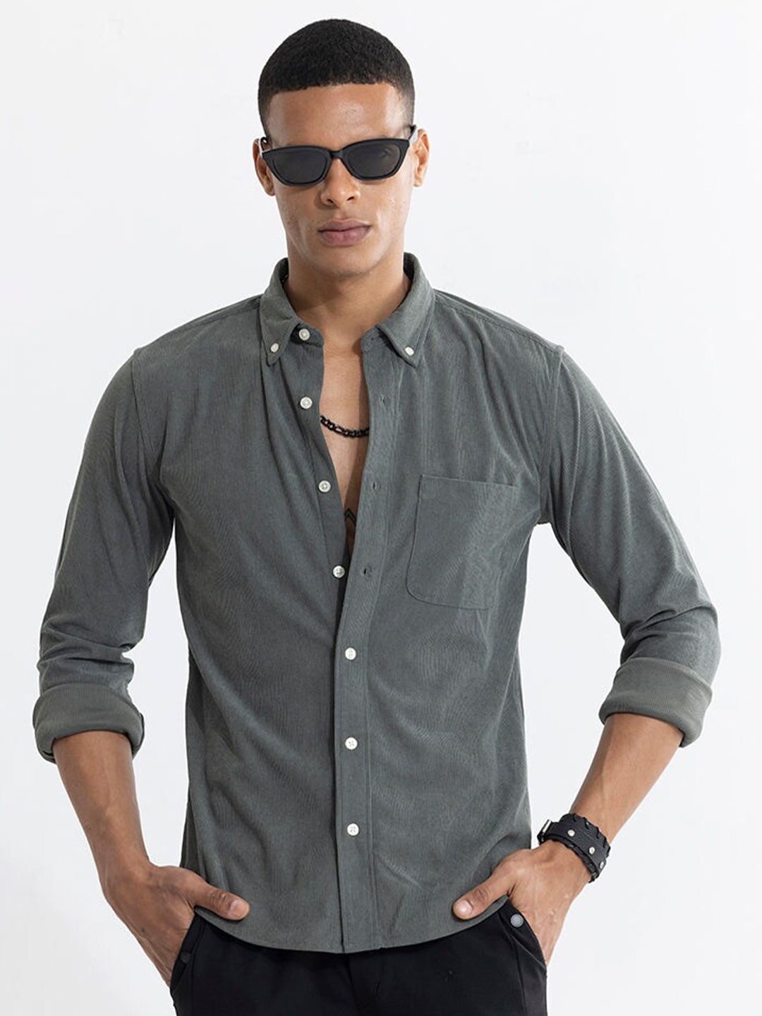 

Snitch Olive Green Button-Down Collar Classic Slim Fit Casual Shirt