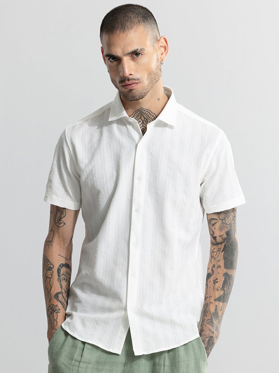 

Snitch White Classic Self Design Slim Fit Casual Shirt