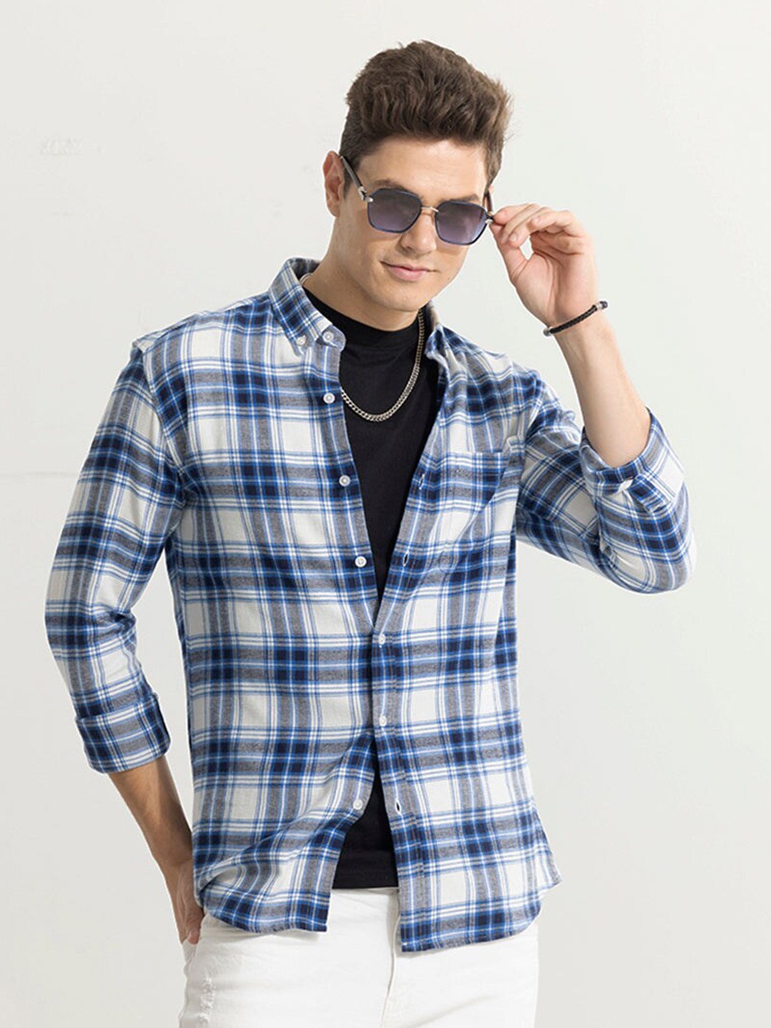 

Snitch Blue Classic Slim Fit Tartan Checks Button-Down Collar Pocket Cotton Shirt