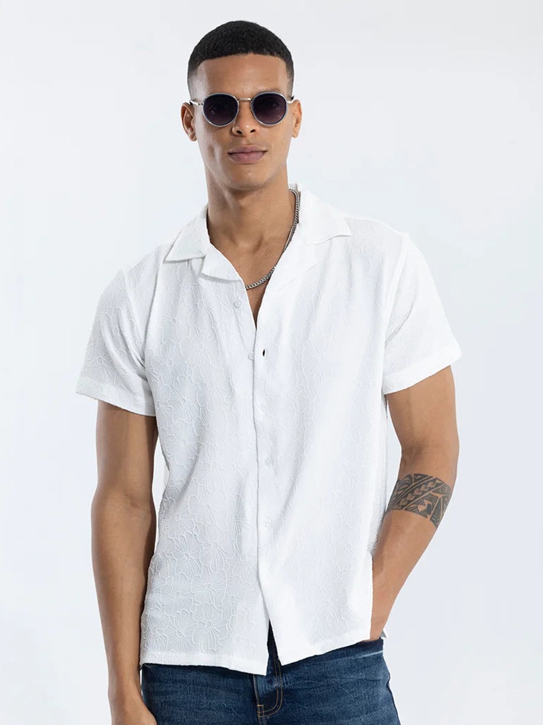 

Snitch White Classic Floral Self Design Cuban Collar Casual Shirt