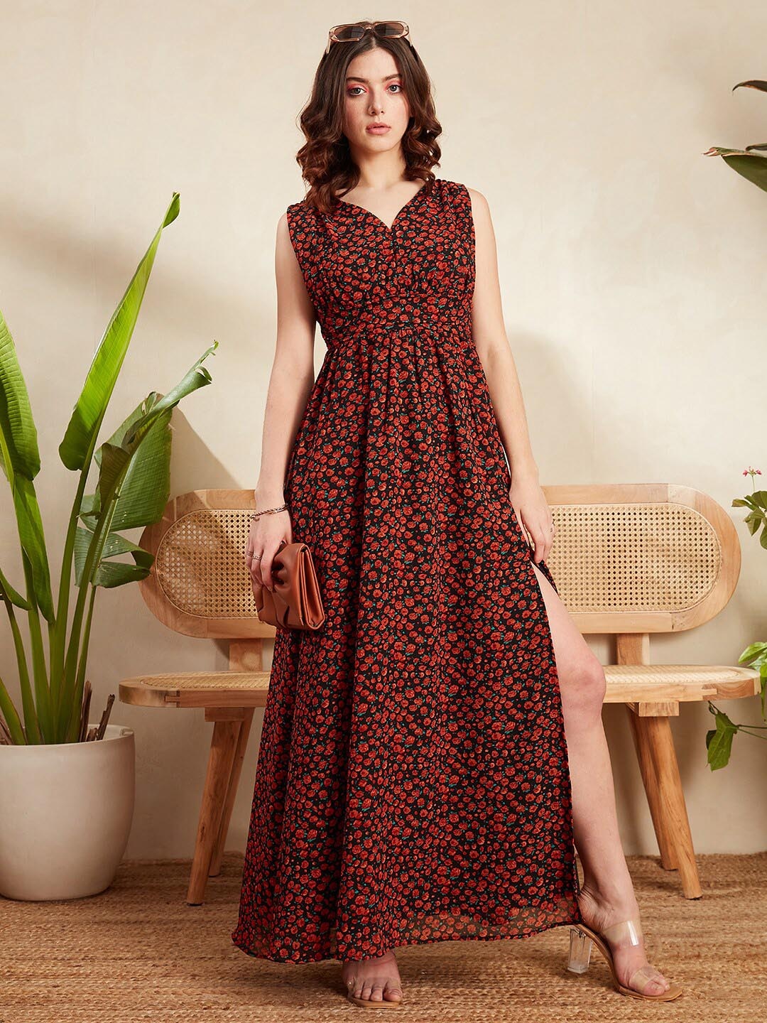 

Berrylush Black & Maroon Floral Printed V-Neck Gathered Georgette Maxi Dress