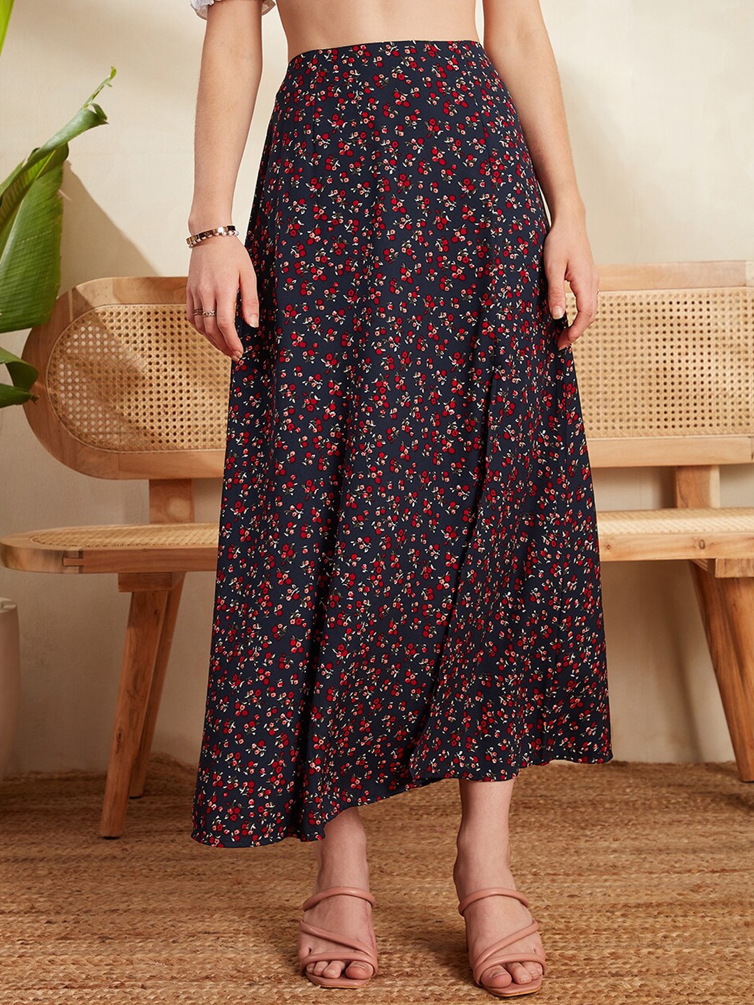 

Berrylush Navy Blue & Red Printed Flared A-Line Skirt