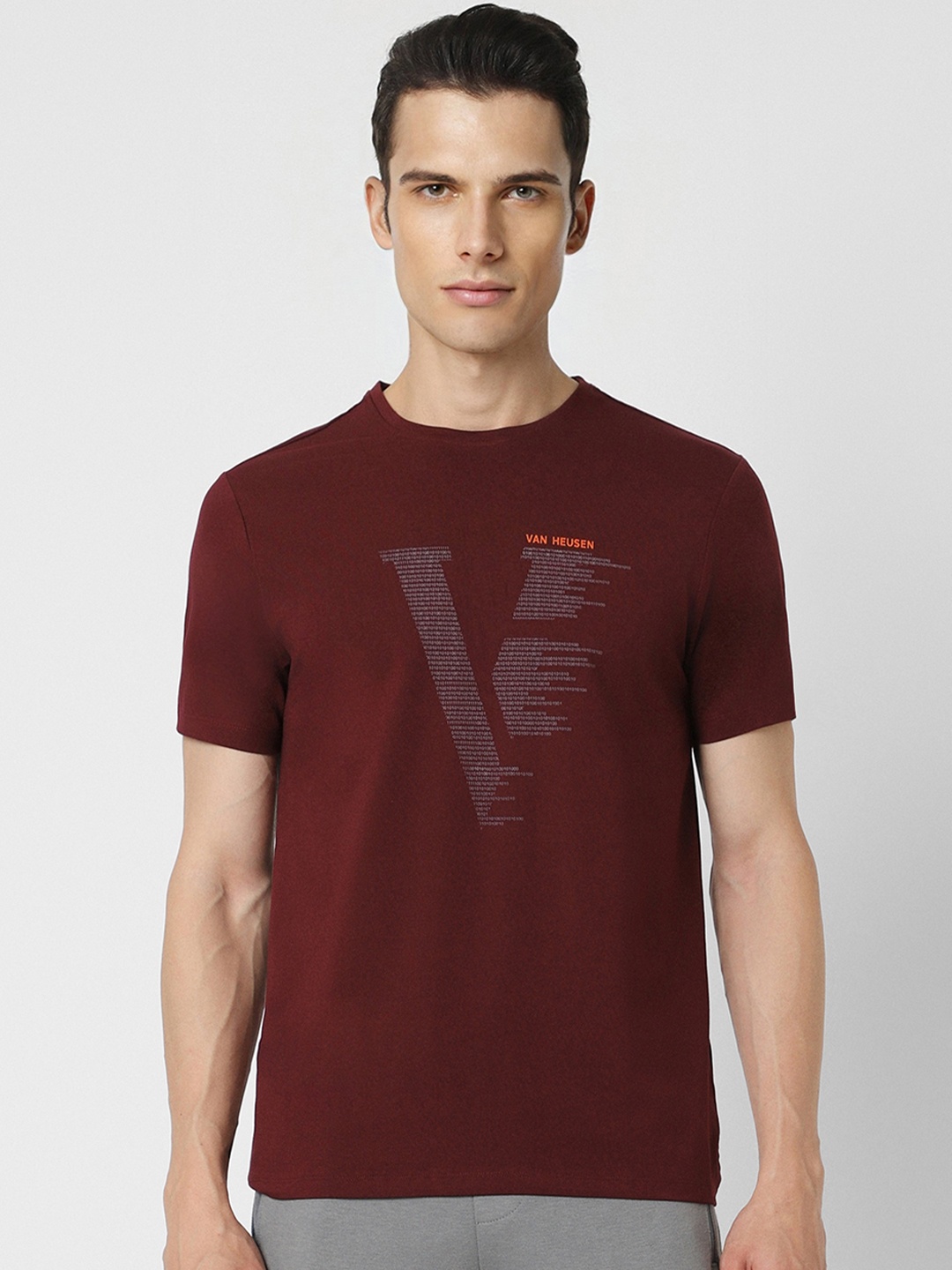 

Van Heusen Flex Men Maroon Printed Slim Fit T-shirt