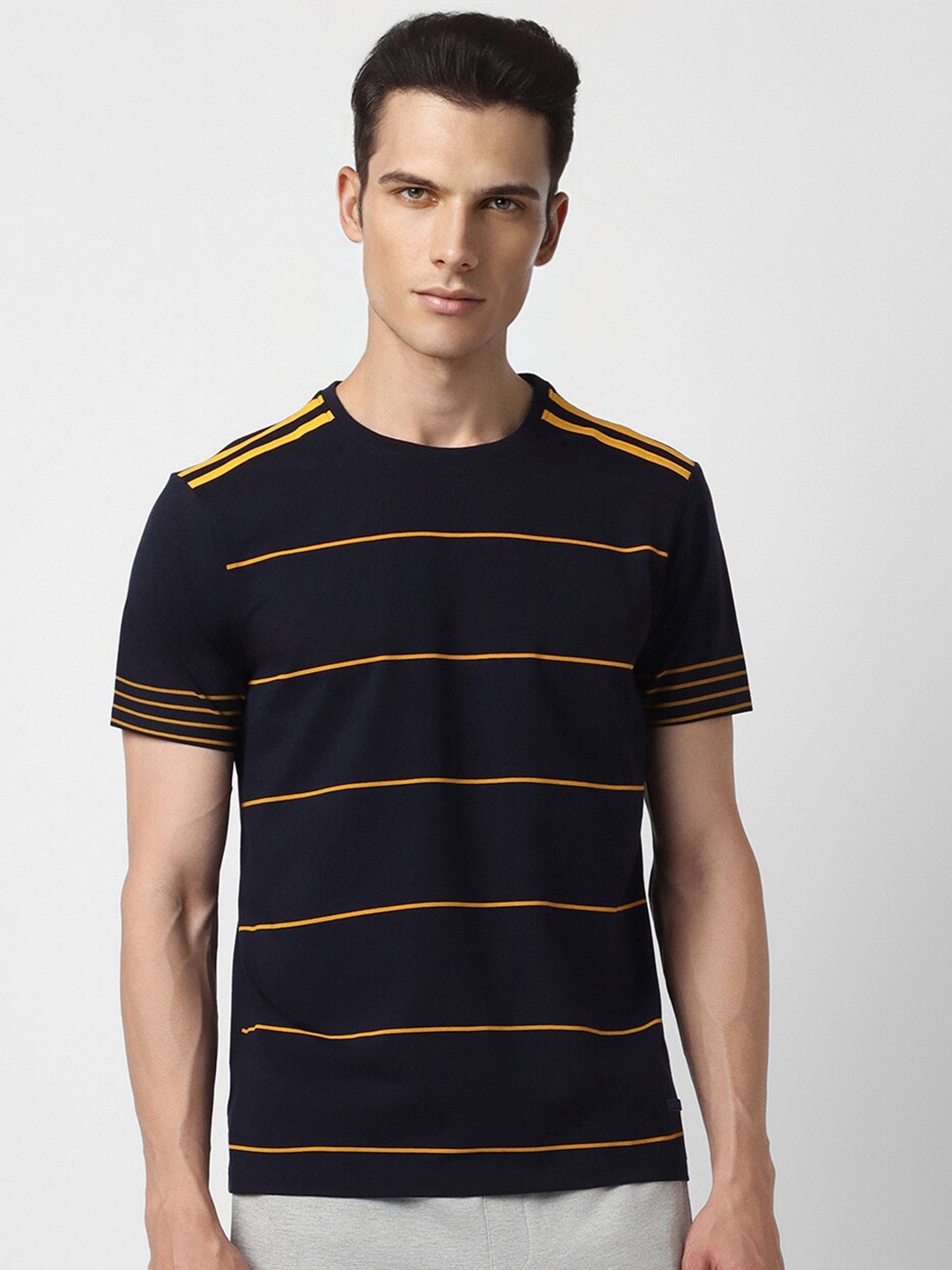 

Van Heusen Flex Striped Slim Fit T-shirt, Navy blue