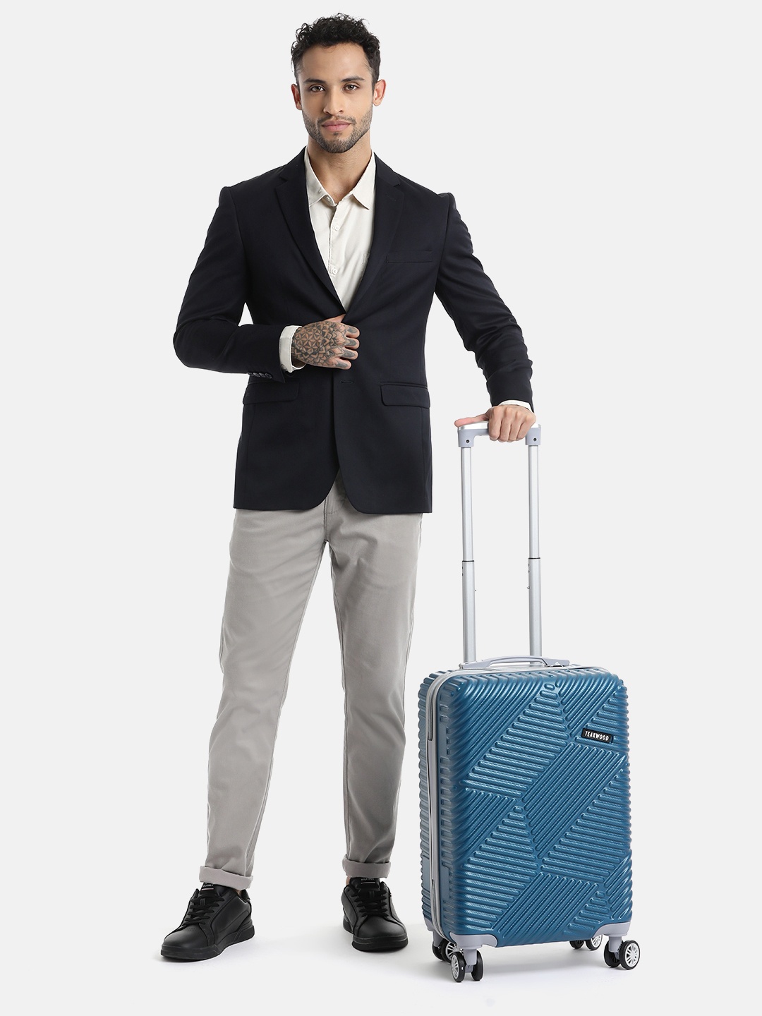 

Teakwood Leathers Hexa Textured 360 Degree Rotation Hard Cabin-Sized Trolley Bag 32.2L, Blue