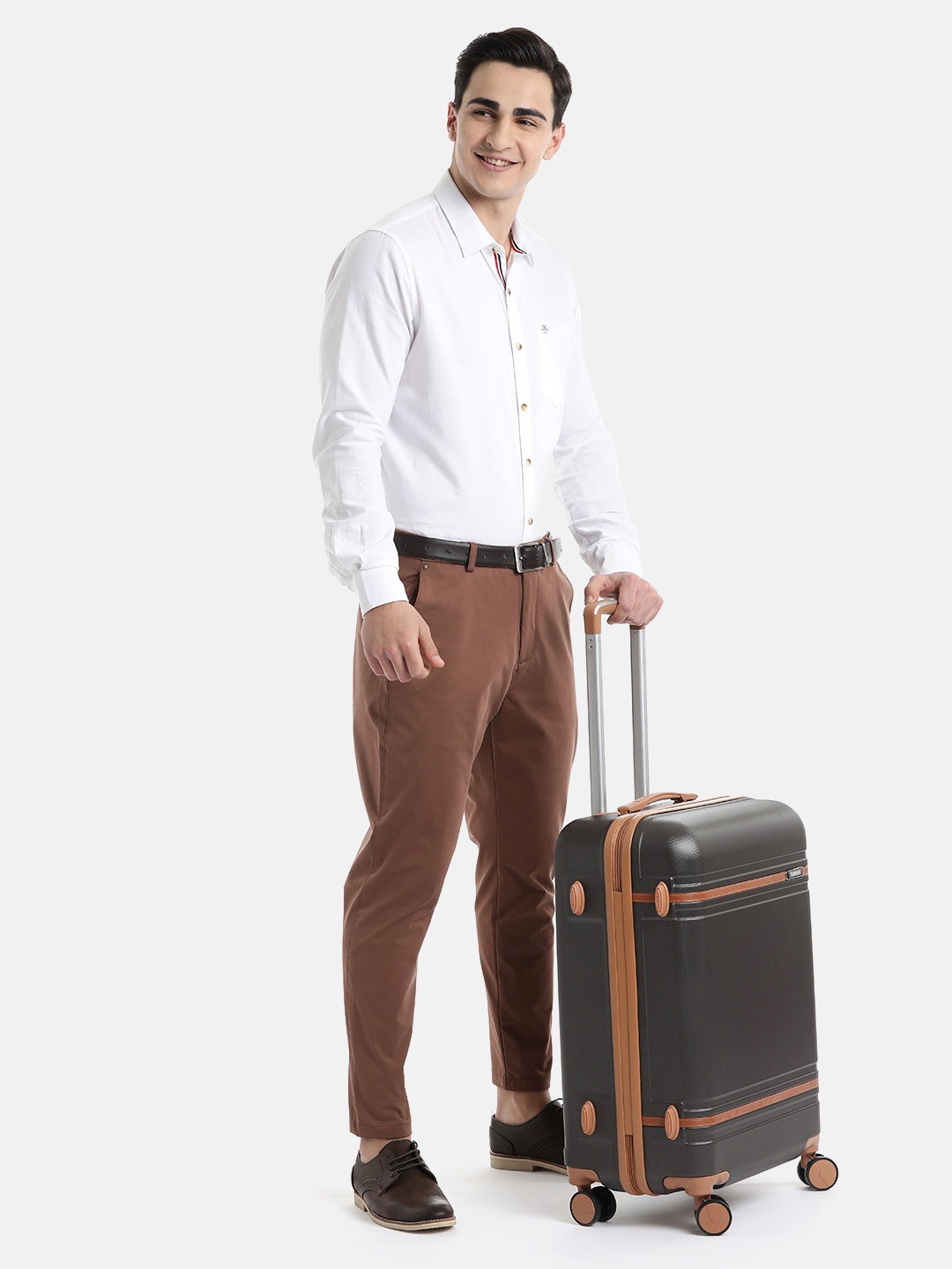 

Teakwood Leathers USA 360 Degree Rotation Hard Medium-Sized Trolley Bag 54.6L, Brown