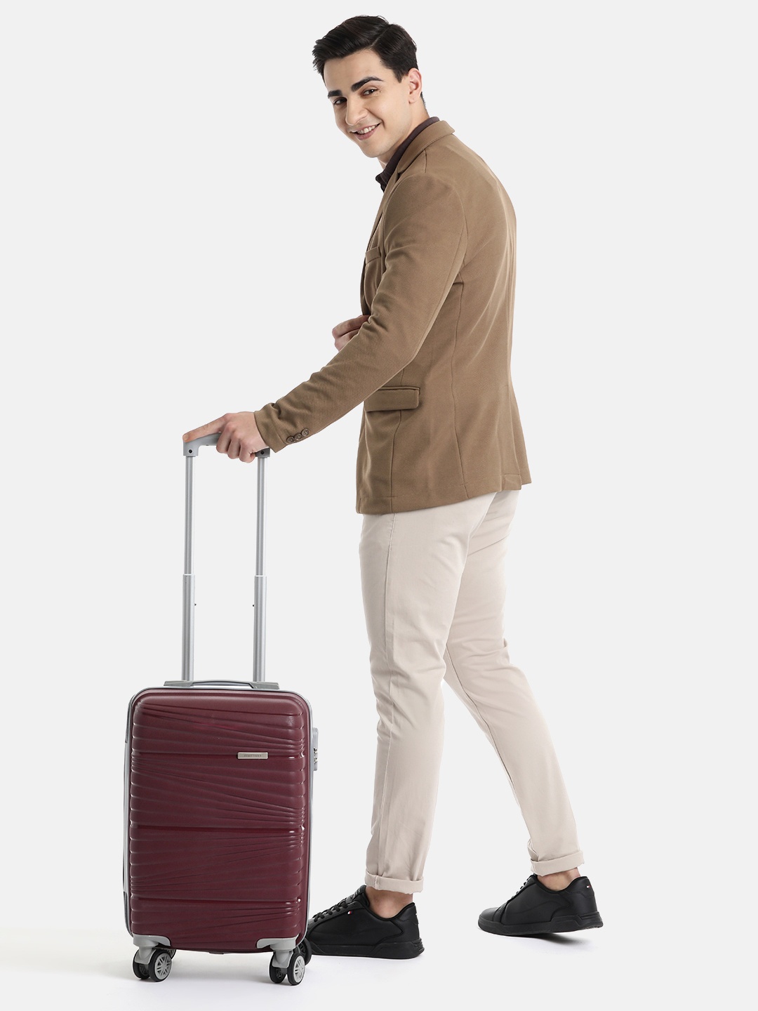 

Teakwood Leathers Prism Textured 360 Degree Rotation Hard Cabin-Sized Trolley Bag 32.2L, Maroon