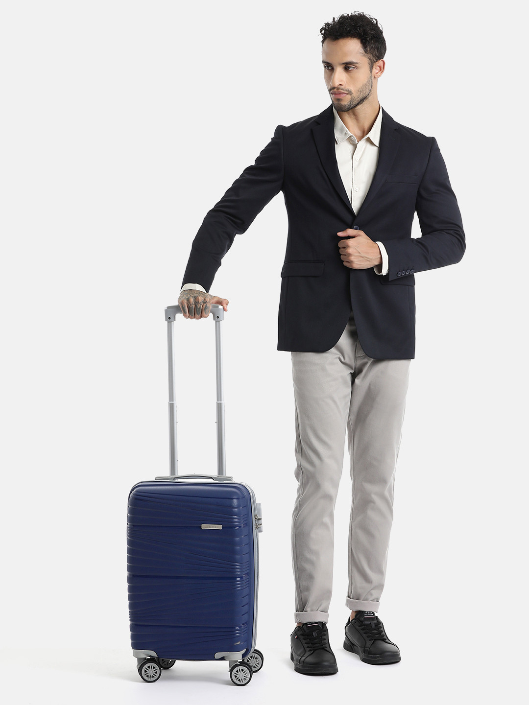 

Teakwood Leathers Prism Textured 360 Degree Rotation Hard Cabin-Sized Trolley Bag 32.2L, Navy blue