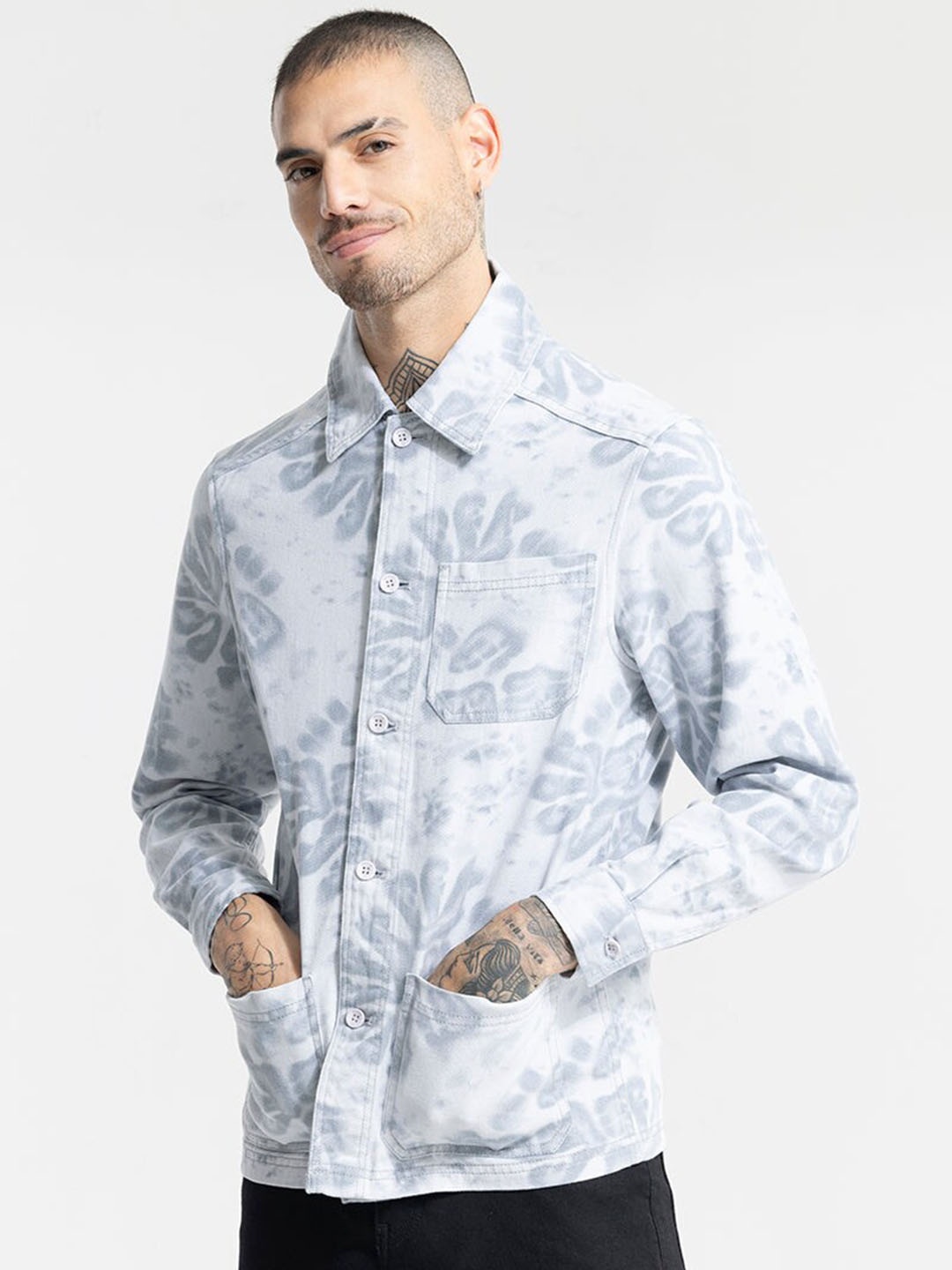 

Snitch Blue Floral Printed Spread Collar Cotton Shacket