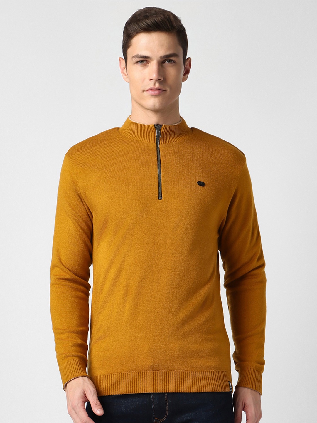

Peter England Casuals Men Beige Reversible Striped