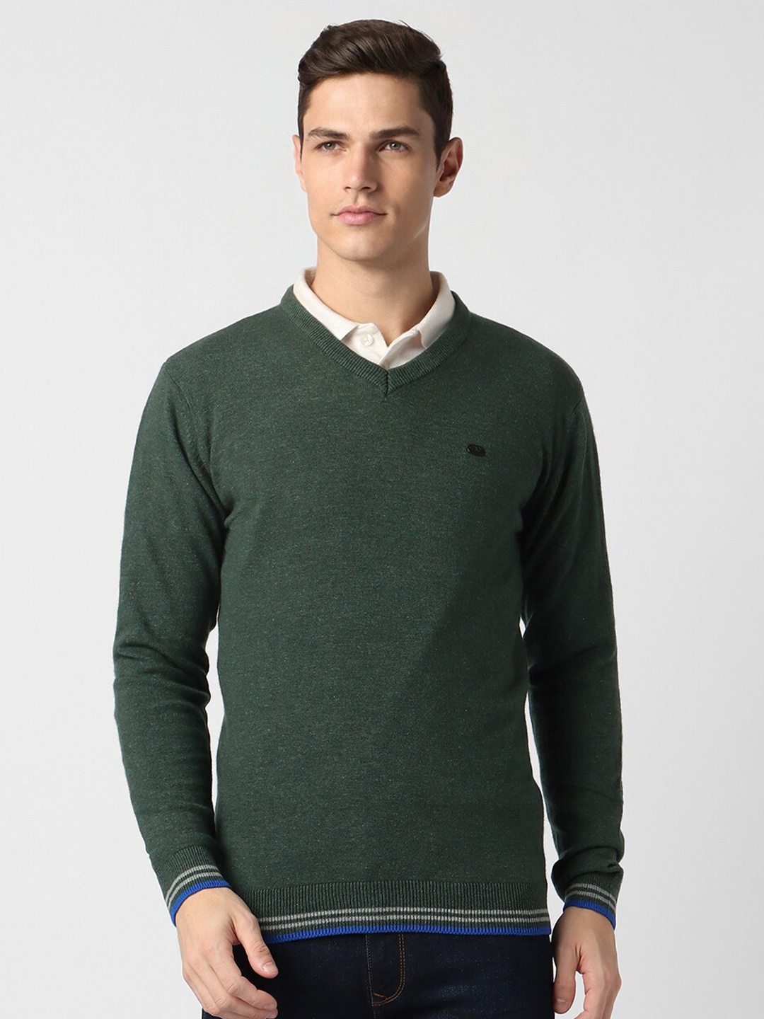 

Peter England Casuals V-Neck Long Sleeves Pullover, Green
