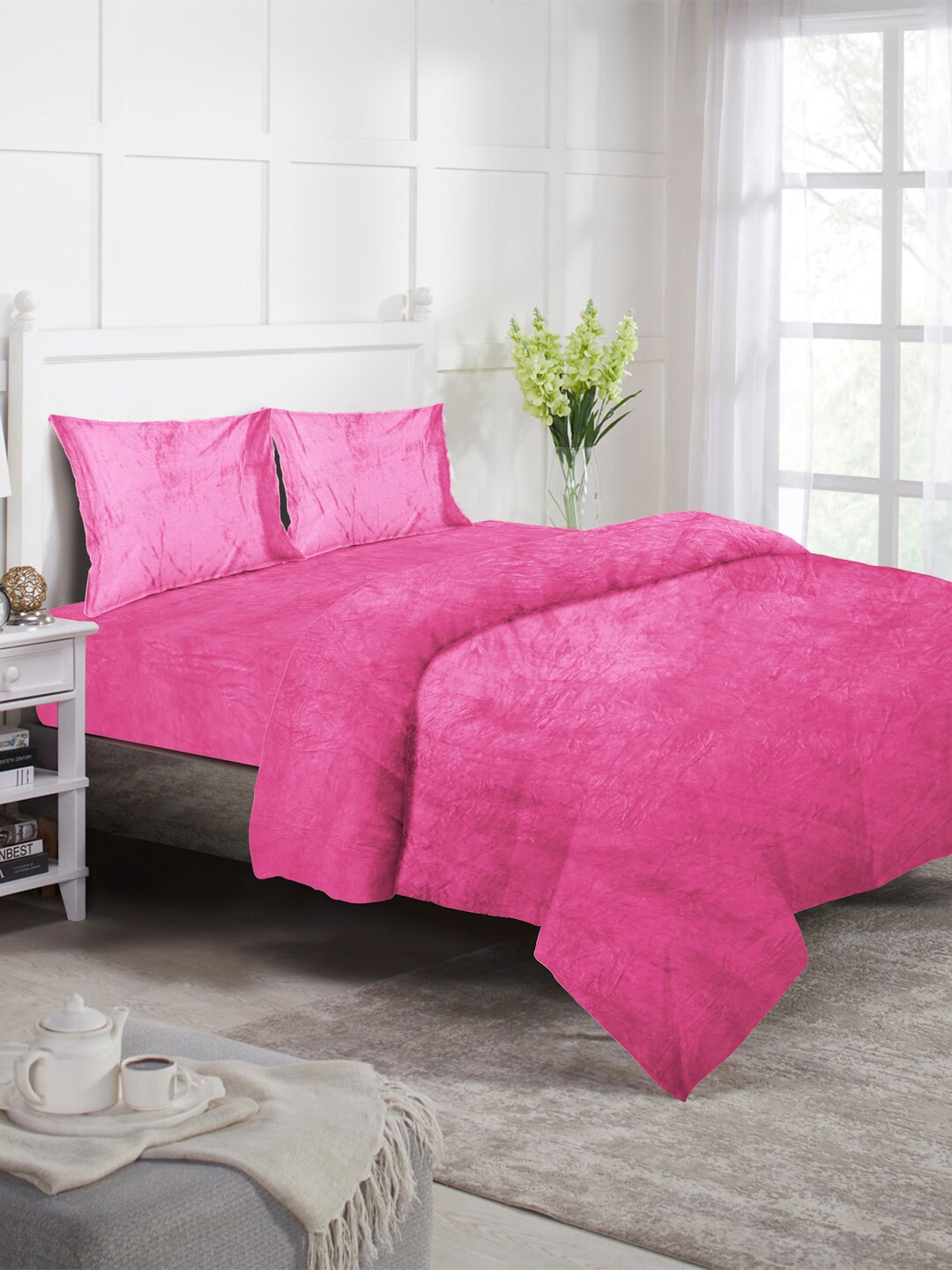 

KLOTTHE Pink 4 Pieces Solid Fitted Mild Winter Woolen Double King Bed Bedding Set