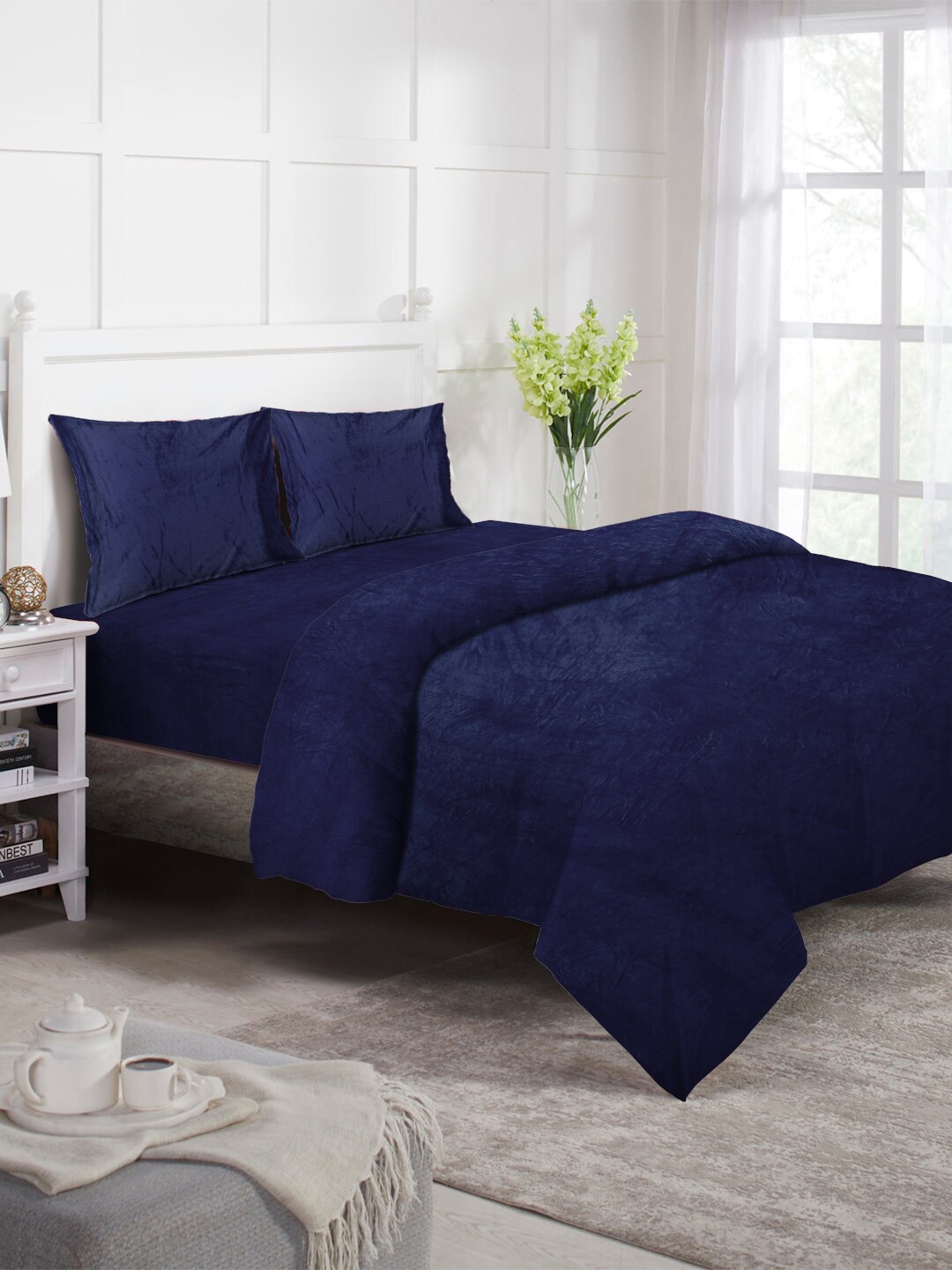

KLOTTHE Blue 4 Pieces Solid Fitted Mild Winter Woolen Double King Bed Bedding Set