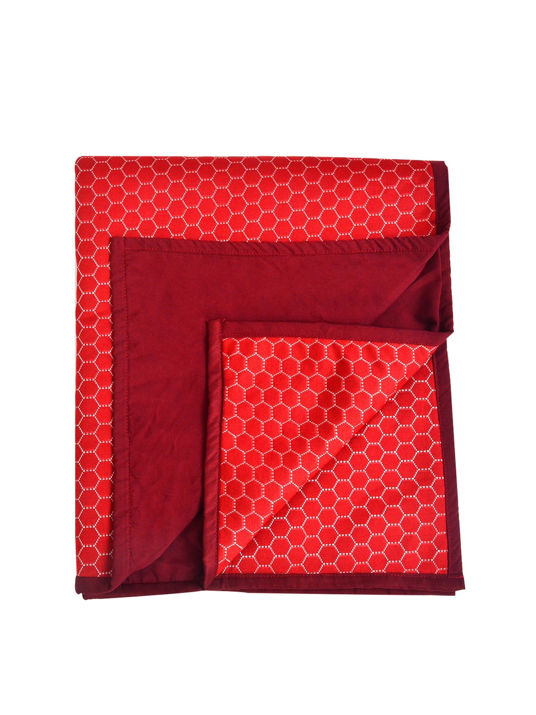 

Adbeni Kids Maroon Printed Cotton Waterproof Quick Dry Mattress Protector