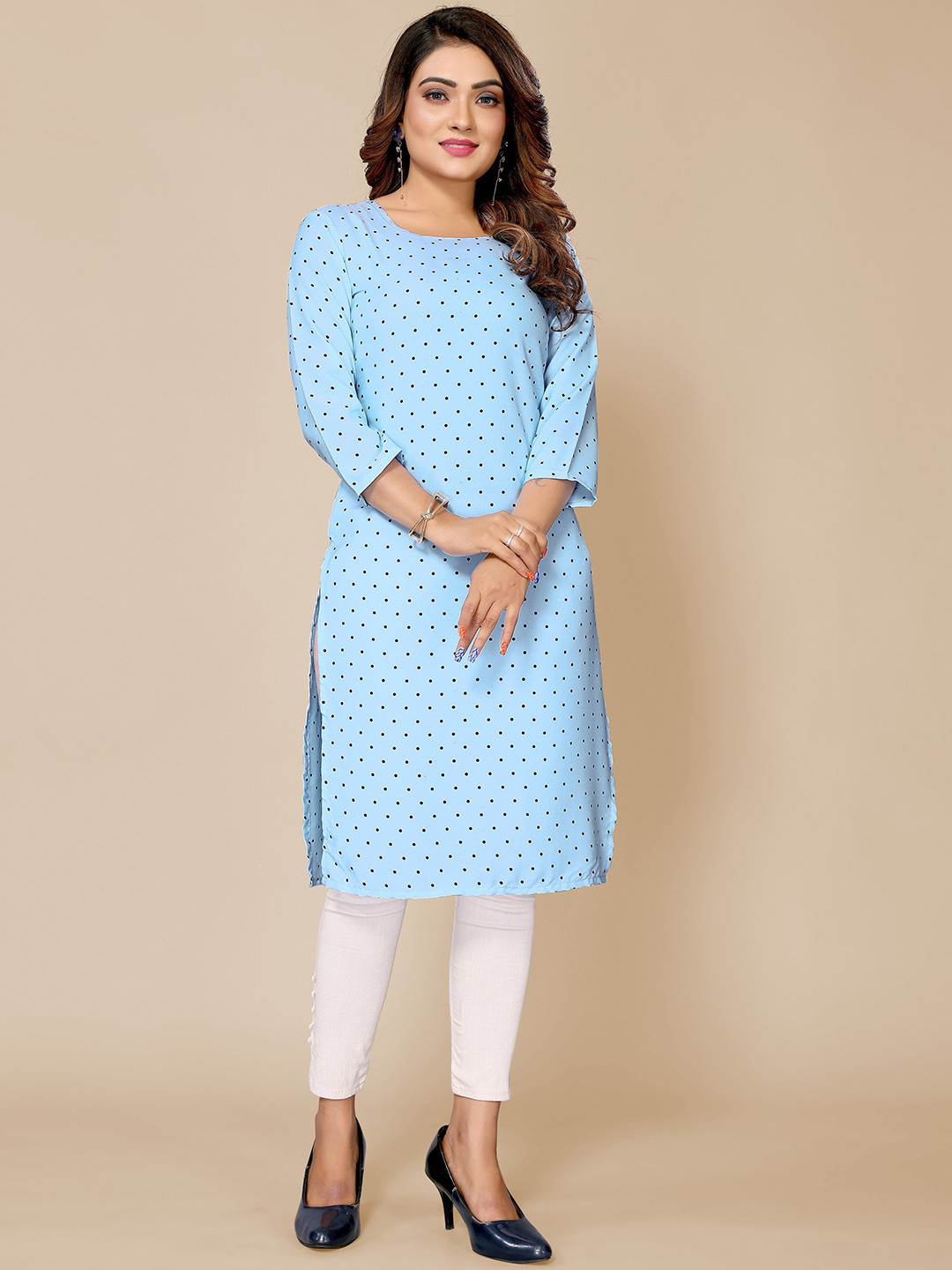

Krimmple Polka Dot Printed Floral Crepe Kurta, Blue