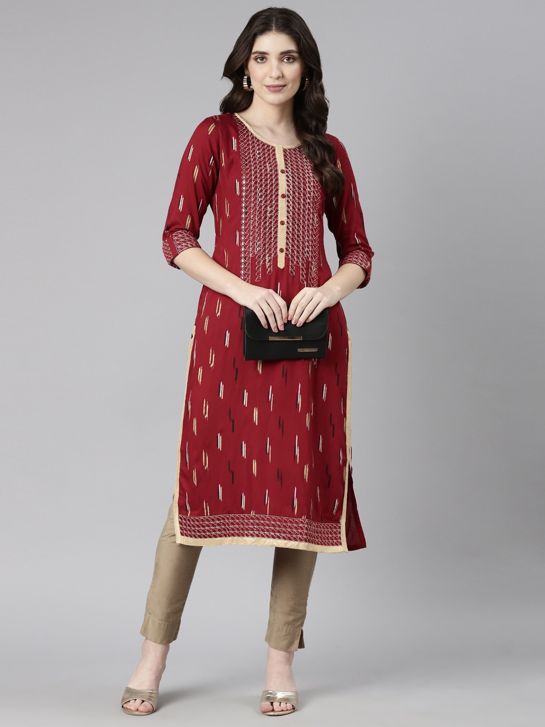 

Souchii Ethnic Motifs Embroidered Straight Kurta, Maroon