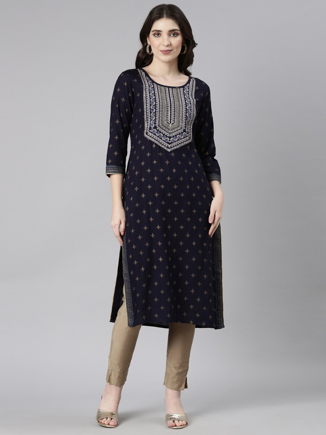

Souchii Ethnic Motifs Embroidered Straight Kurta, Navy blue