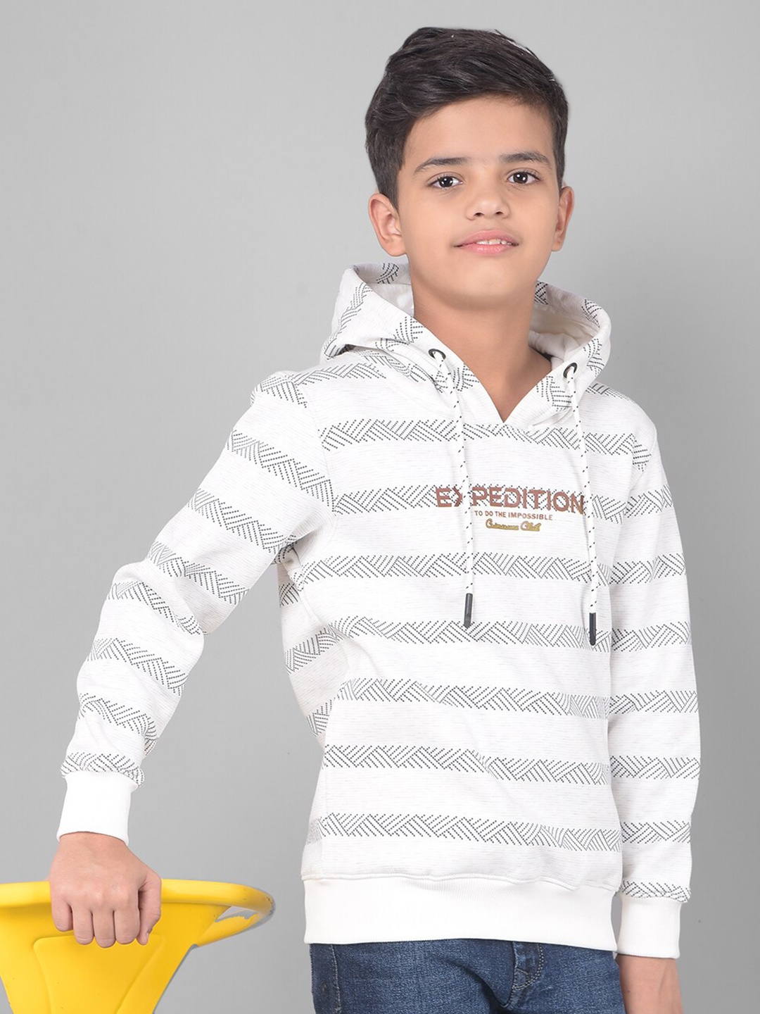 

Crimsoune Club Boys Geometric Printed Hooded Pullover Sweatshirt, White