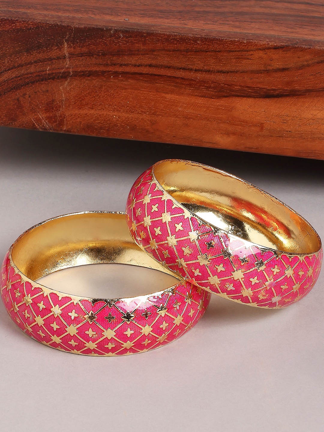 

OOMPH Set Of 2 Kada-Meenakari Floral Design Bangles, Gold