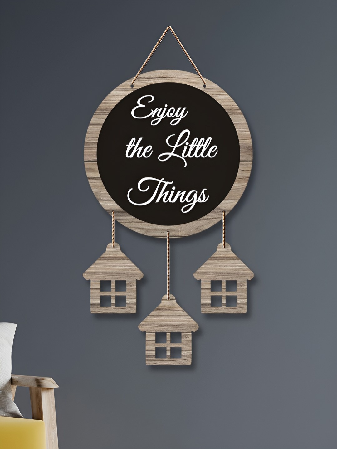 ArtVibes Black & Beige Printed Hanging Wall Decor