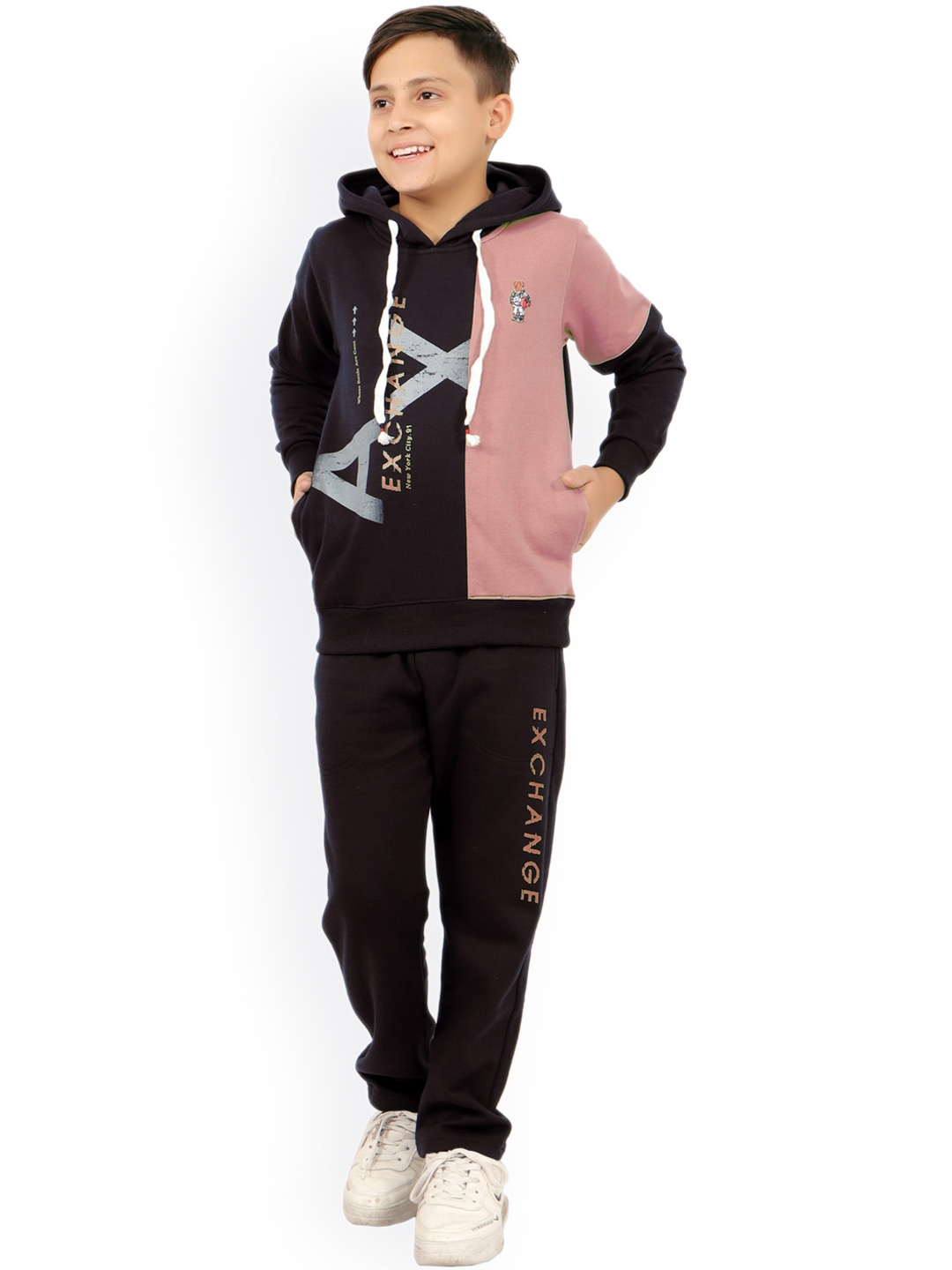

BAESD Boys Typography Printed Hooded Fleece Tracksuit, Black