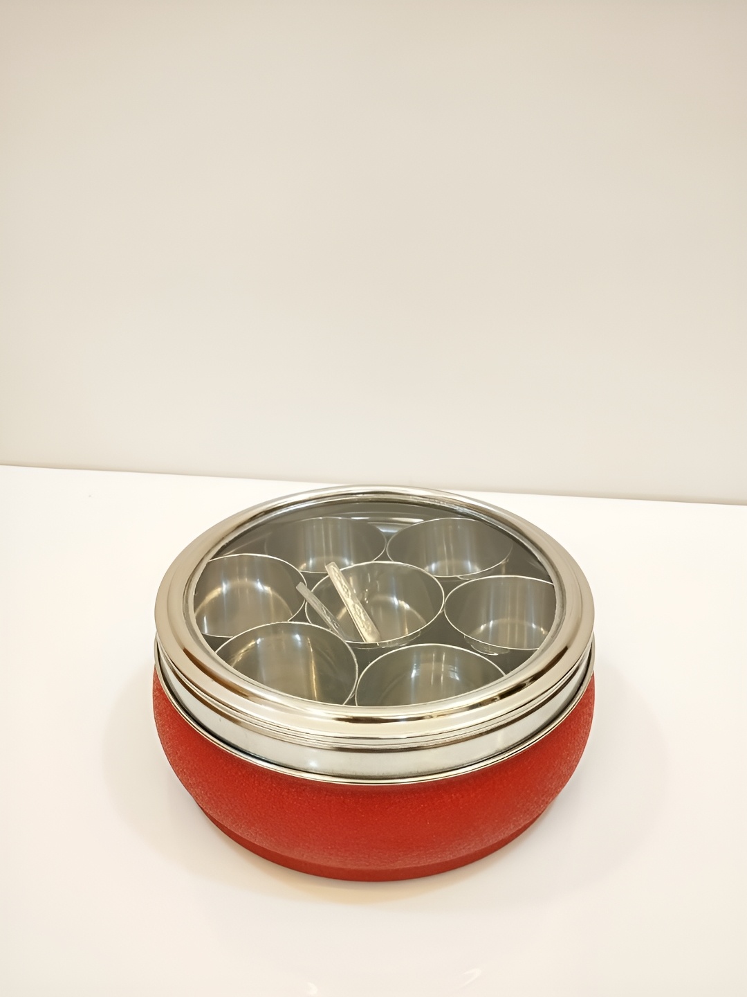 

ATROCK Silver Toned Red 7 Pieces Solid Stainless Steel Dishwasher Safe Spice Box