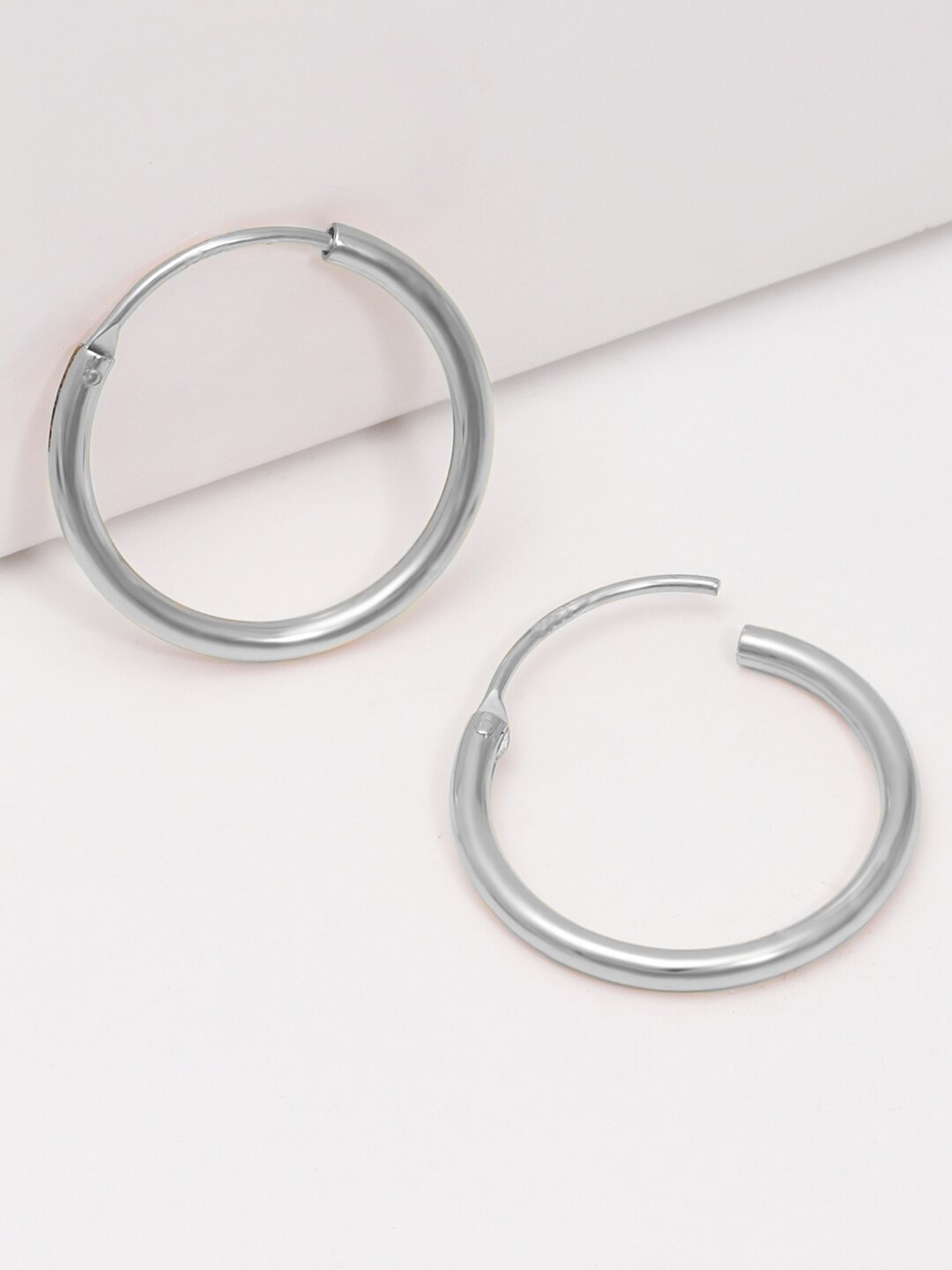 

GIVA 925 Sterling Silver Circular Hoop Earrings