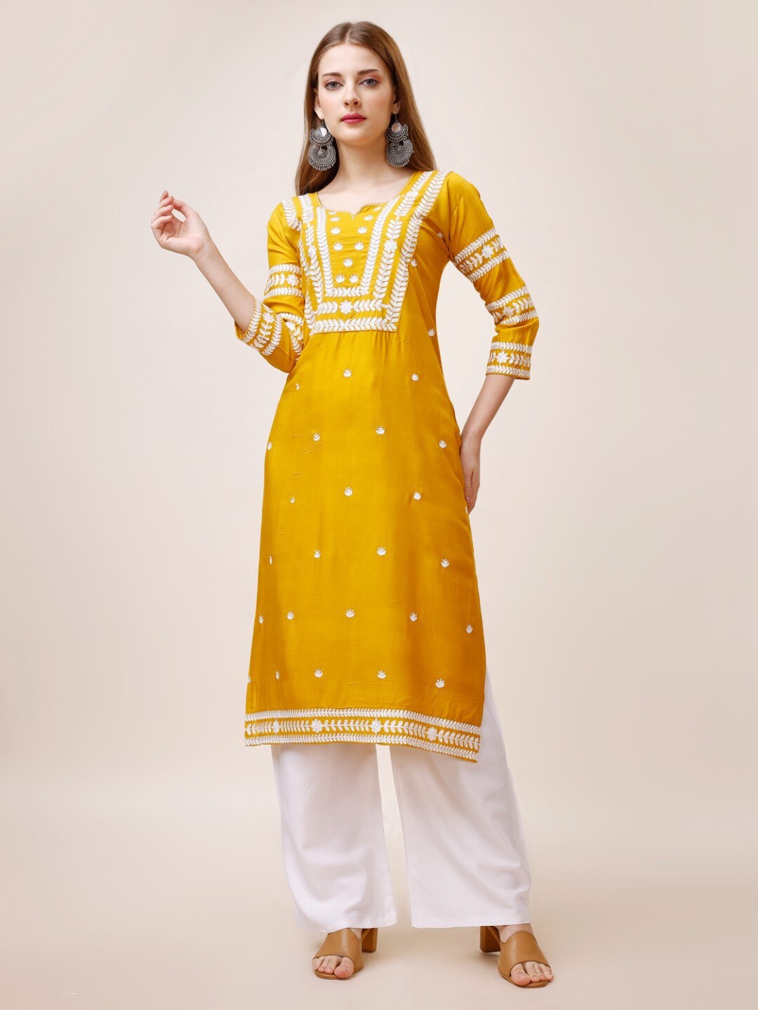 

Garmetizo Embroidered Straight Kurta & Trousers, Yellow