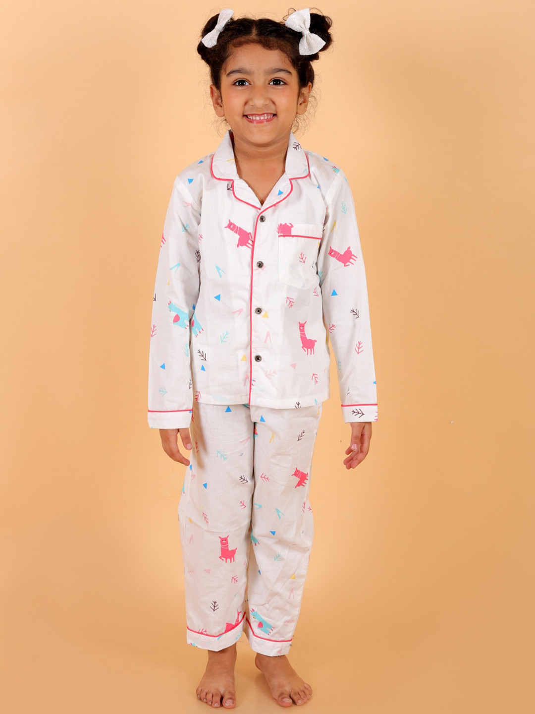 

Stuffie Land Girls Conversational Printed Lapel Collar Night Suit, White