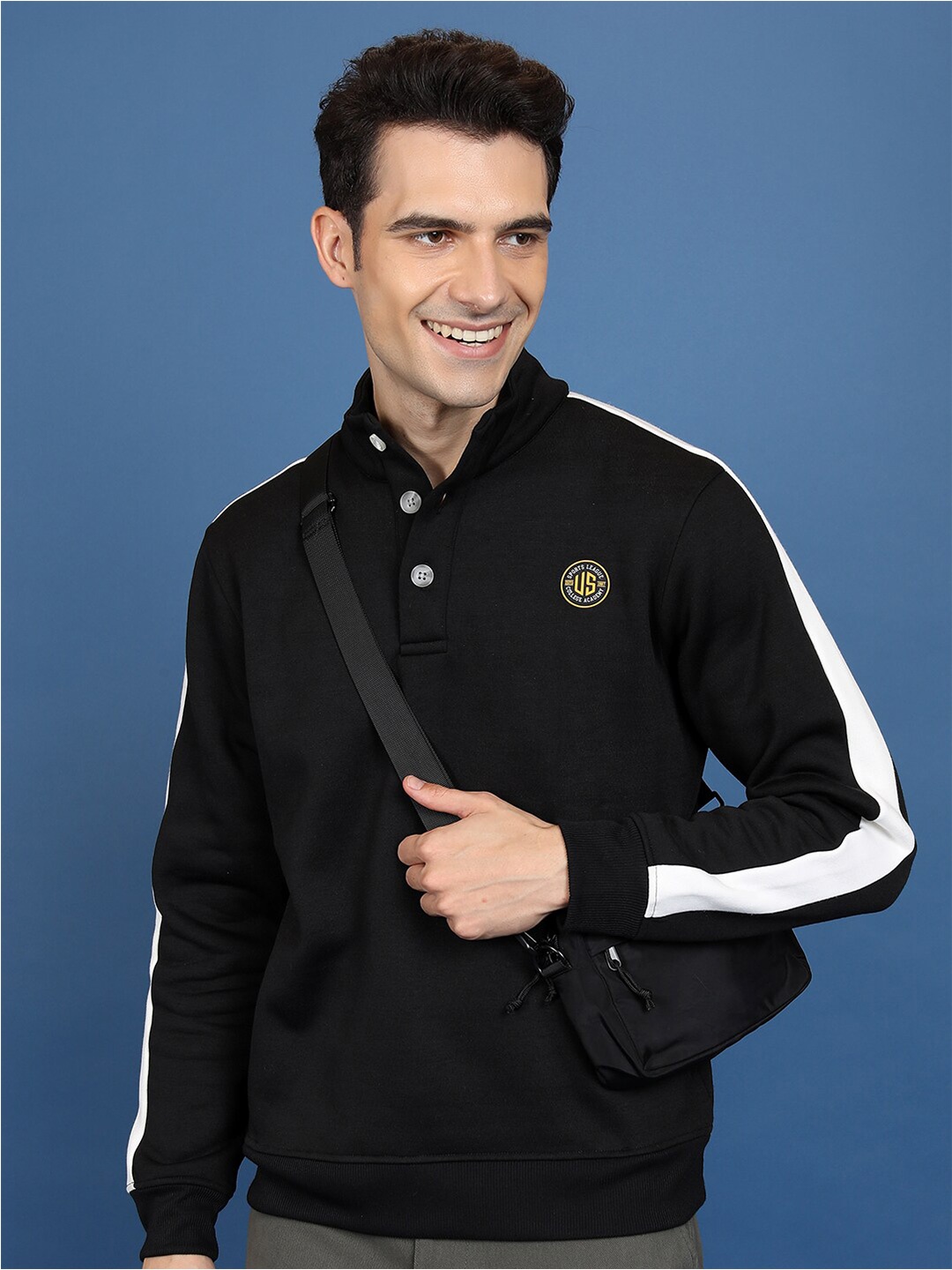 

HIGHLANDER Mock Collar Pullover, Black