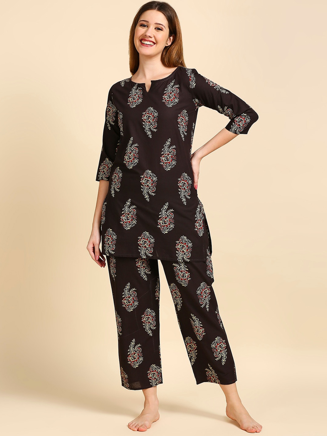 

Anubhutee Ethnic Motifs Printed Pure Cotton Kurti & Pyjama, Black