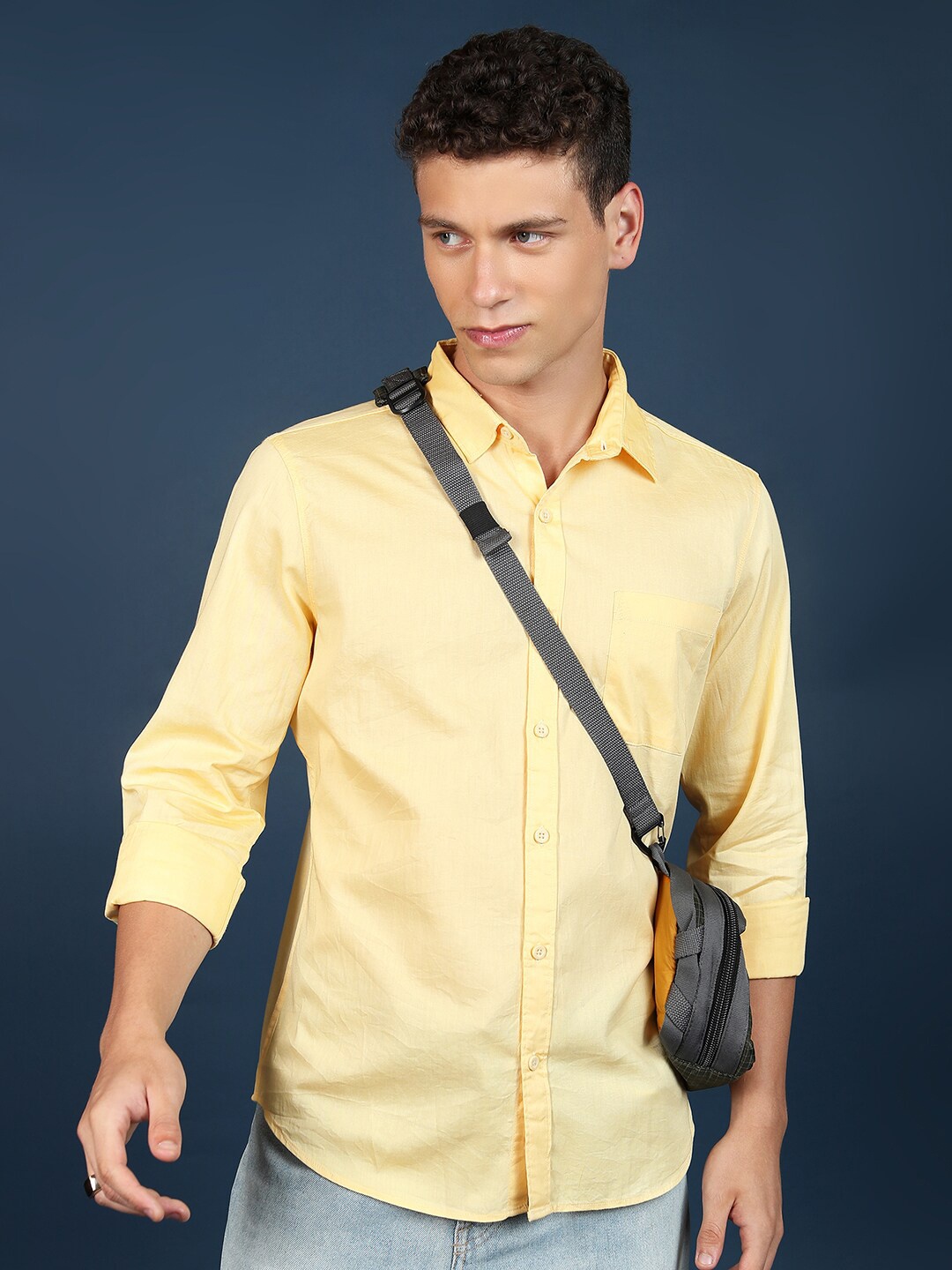 

HIGHLANDER Yellow Slim Fit Spread Collar Cotton Casual Shirt