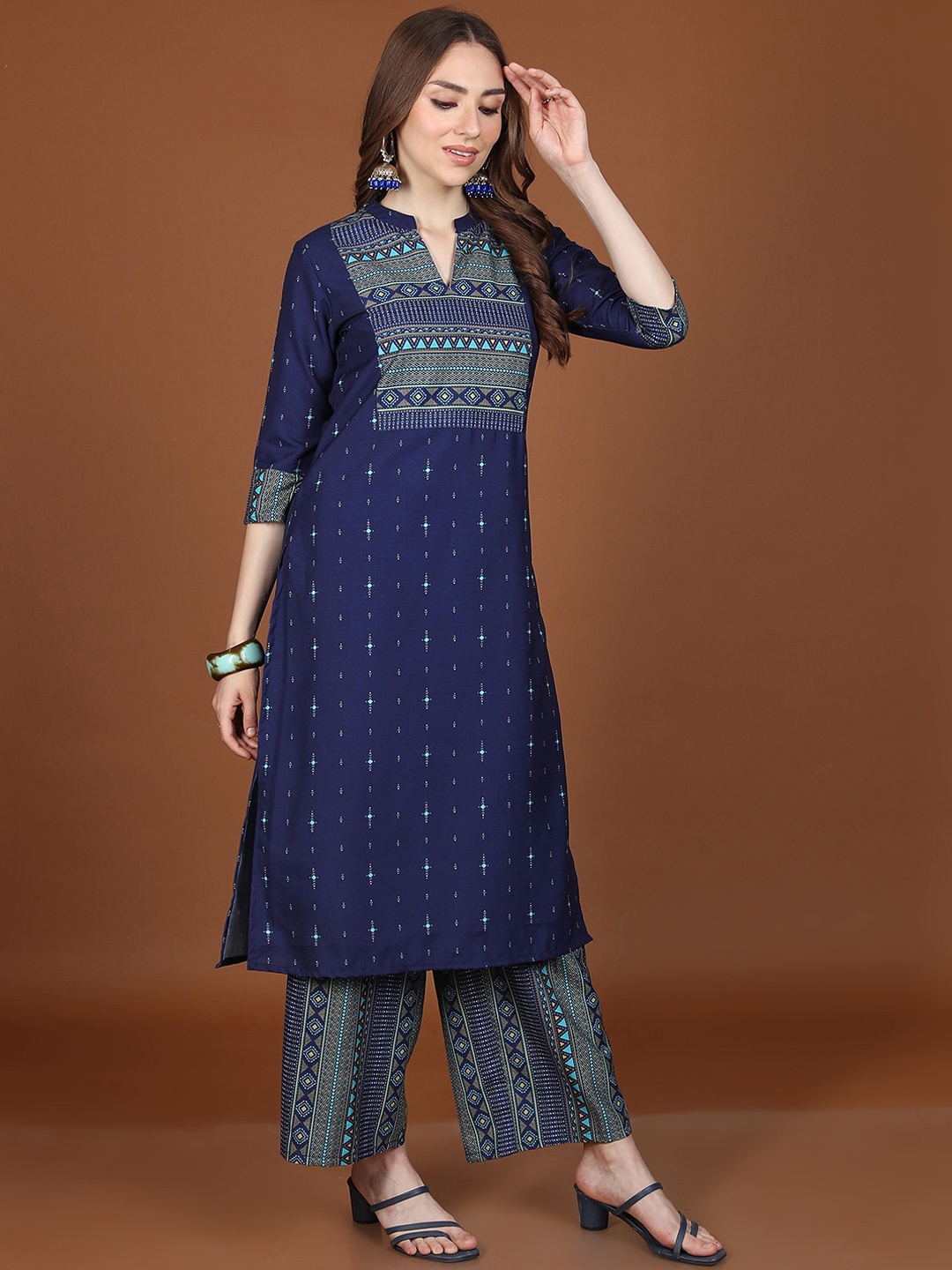 

KETCH Navy Blue Ethnic Motifs Printed Kurta with Palazzos