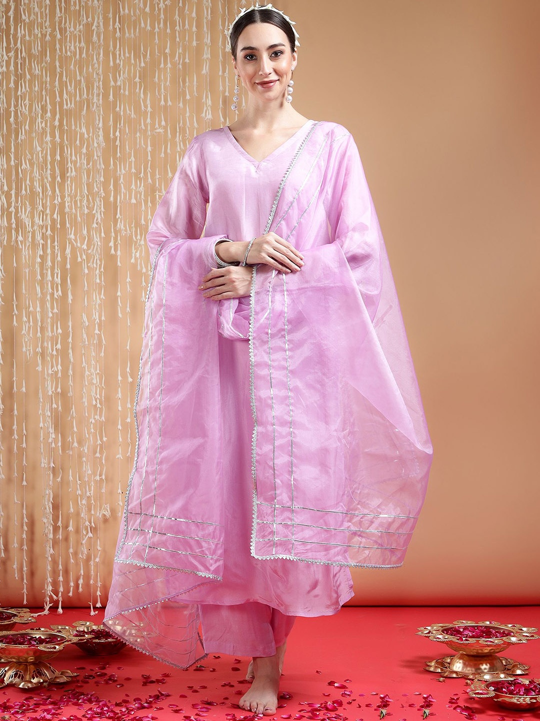 

TYAAR V-Neck Silk Blend Kurta With Trouser & Dupatta, Mauve