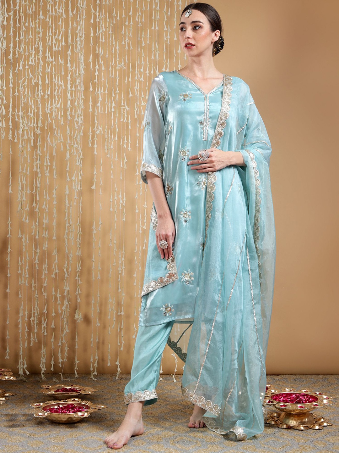 

TYAAR Floral Embroidered Regular Beads and Stones Tissue Kurta with Trousers & Dupatta, Turquoise blue