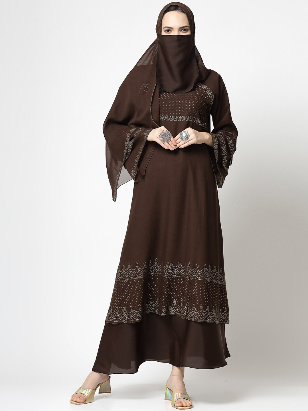 

KLOTTHE Embellished Burqa With Scarves, Brown