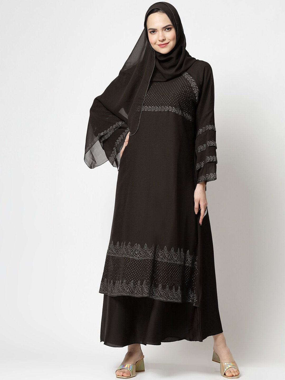 

KLOTTHE Embellished Burqa With Scarf, Brown