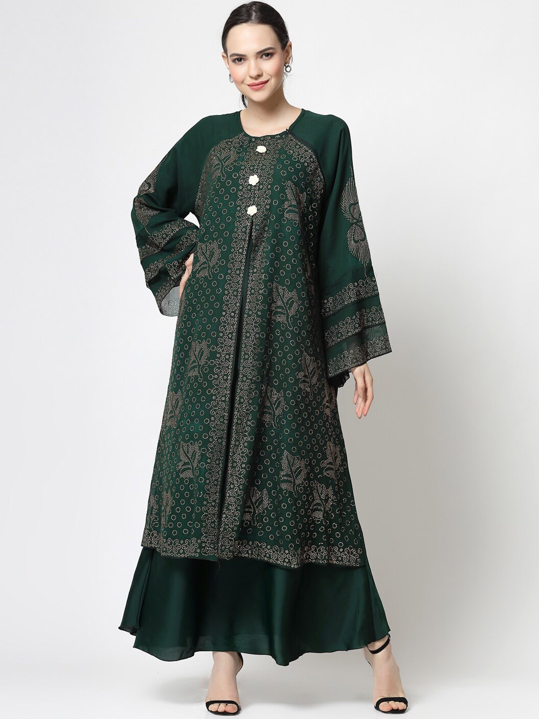

KLOTTHE Round Neck Embellished Burqa With Scarves, Green