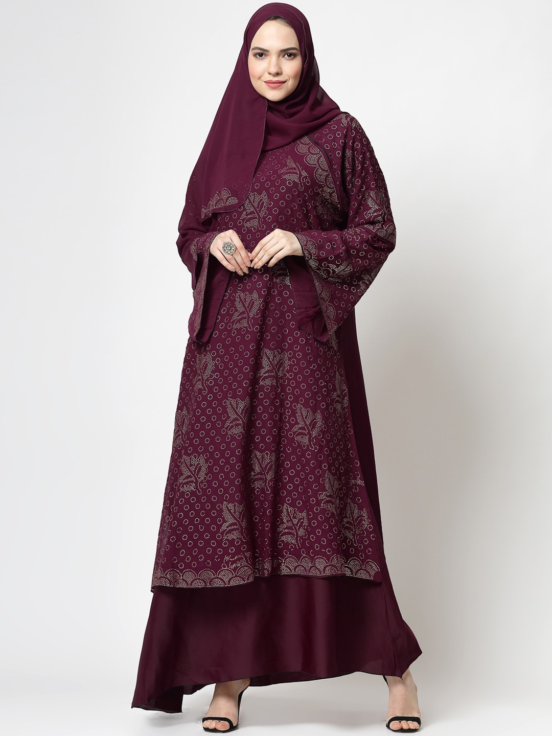 

KLOTTHE Embellished Burqa with Scarves, Maroon