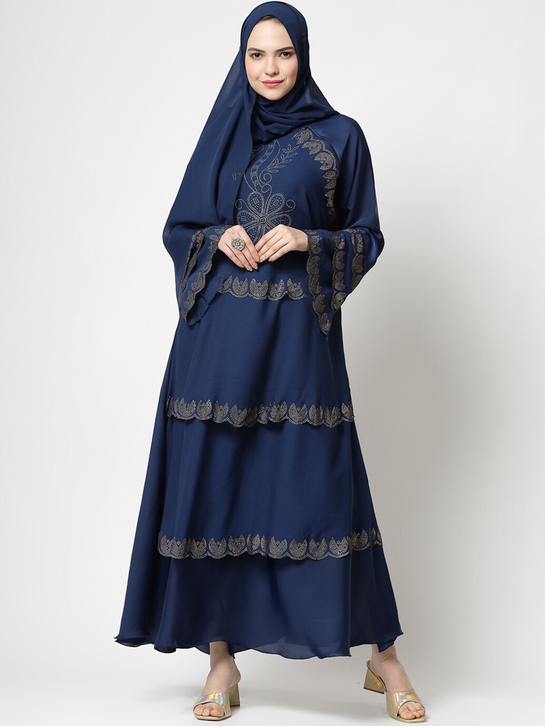 

KLOTTHE Embellished Burqa With Scarves, Blue