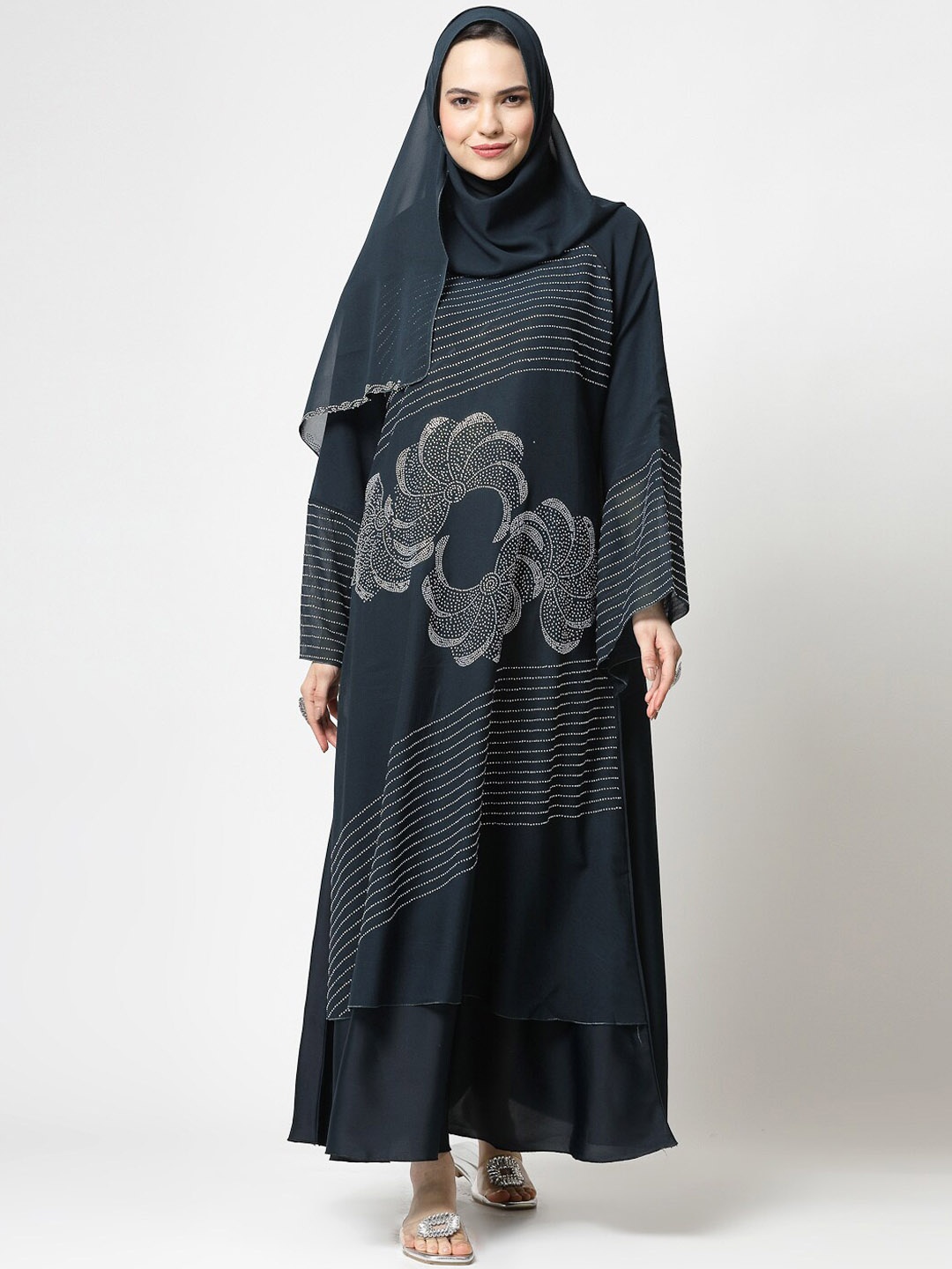 

KLOTTHE Embellished Burqa with Scarves, Grey