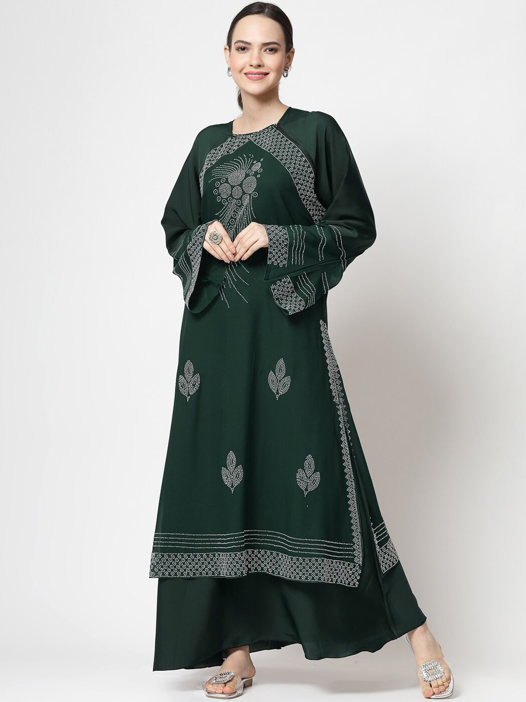 

KLOTTHE Embellished Burqa with Scarves, Green