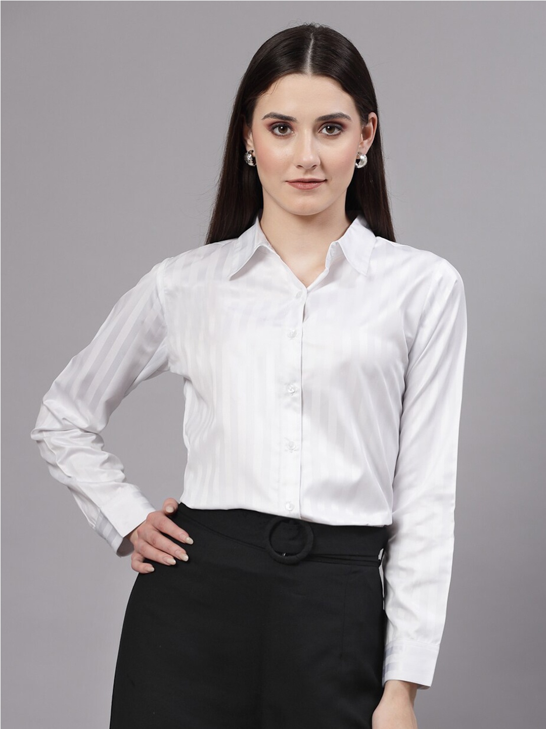 

Style Quotient Smart Vertical Striped Formal Shirt, White