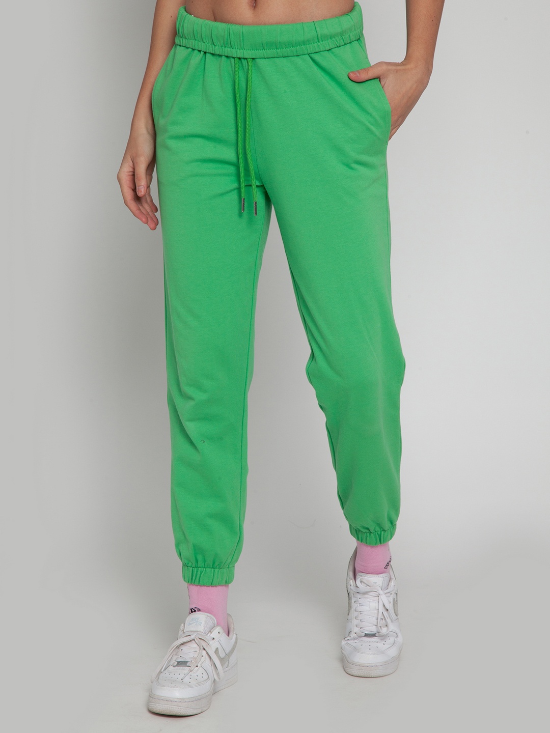 

CAVA Women Shamrock Green Rolled-Up Jogger