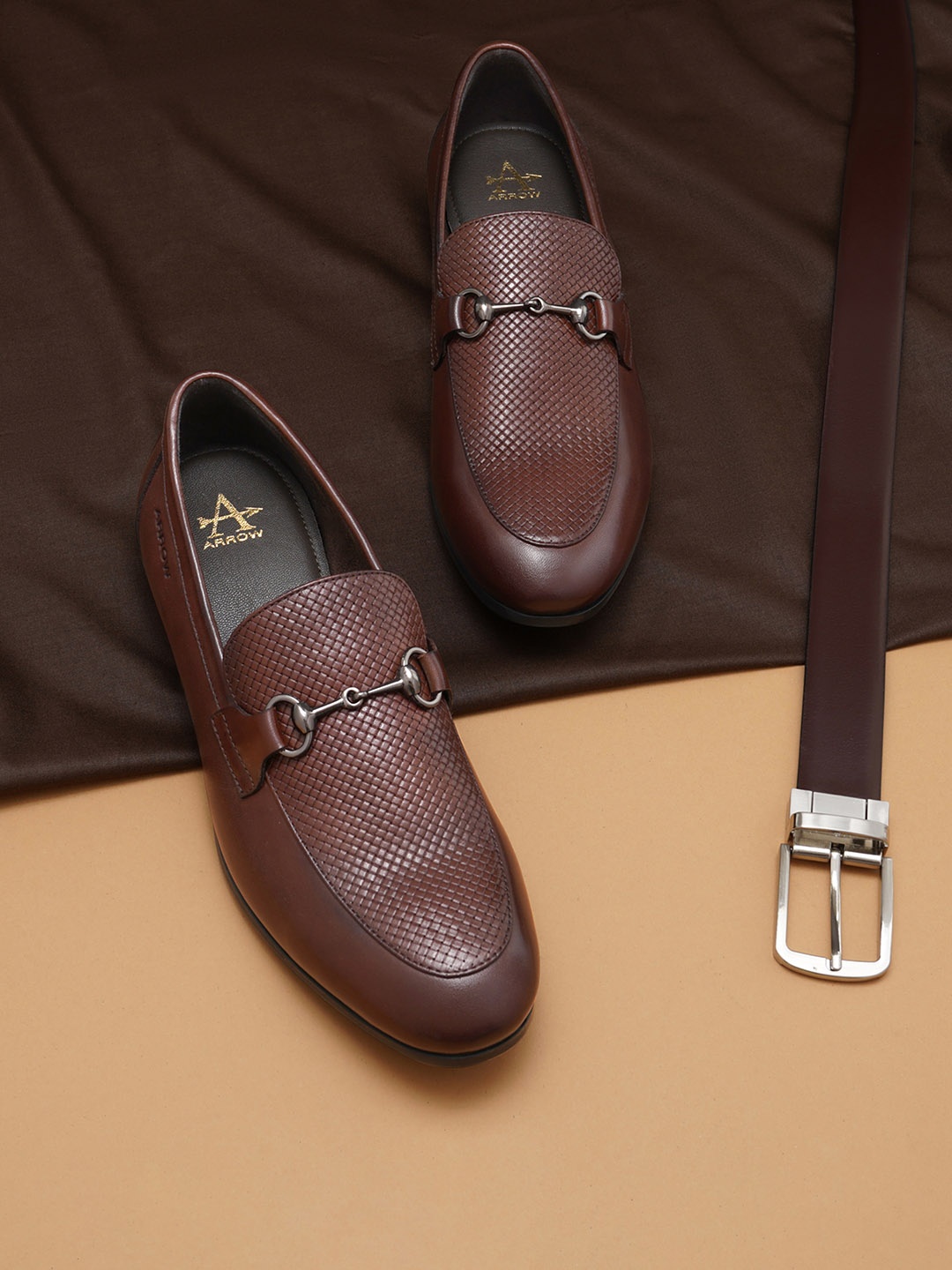 

Arrow Men COPLAND Textured Leather Formal Horsebit Loafers, Brown