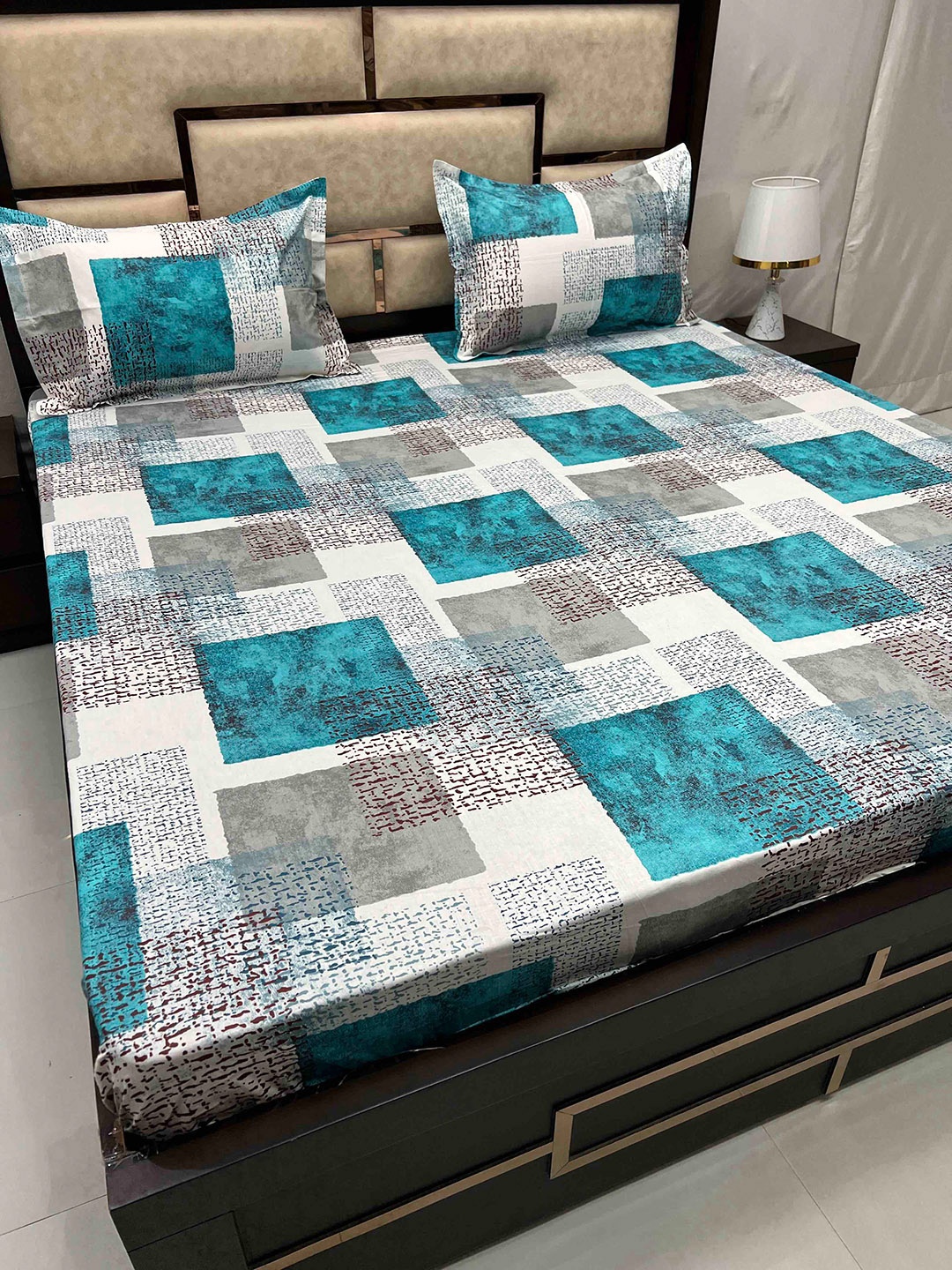 

Pure Decor Sapphire Green Printed Cotton 230 TC Fitted King Bedsheet & 2 Pillow Covers, Teal